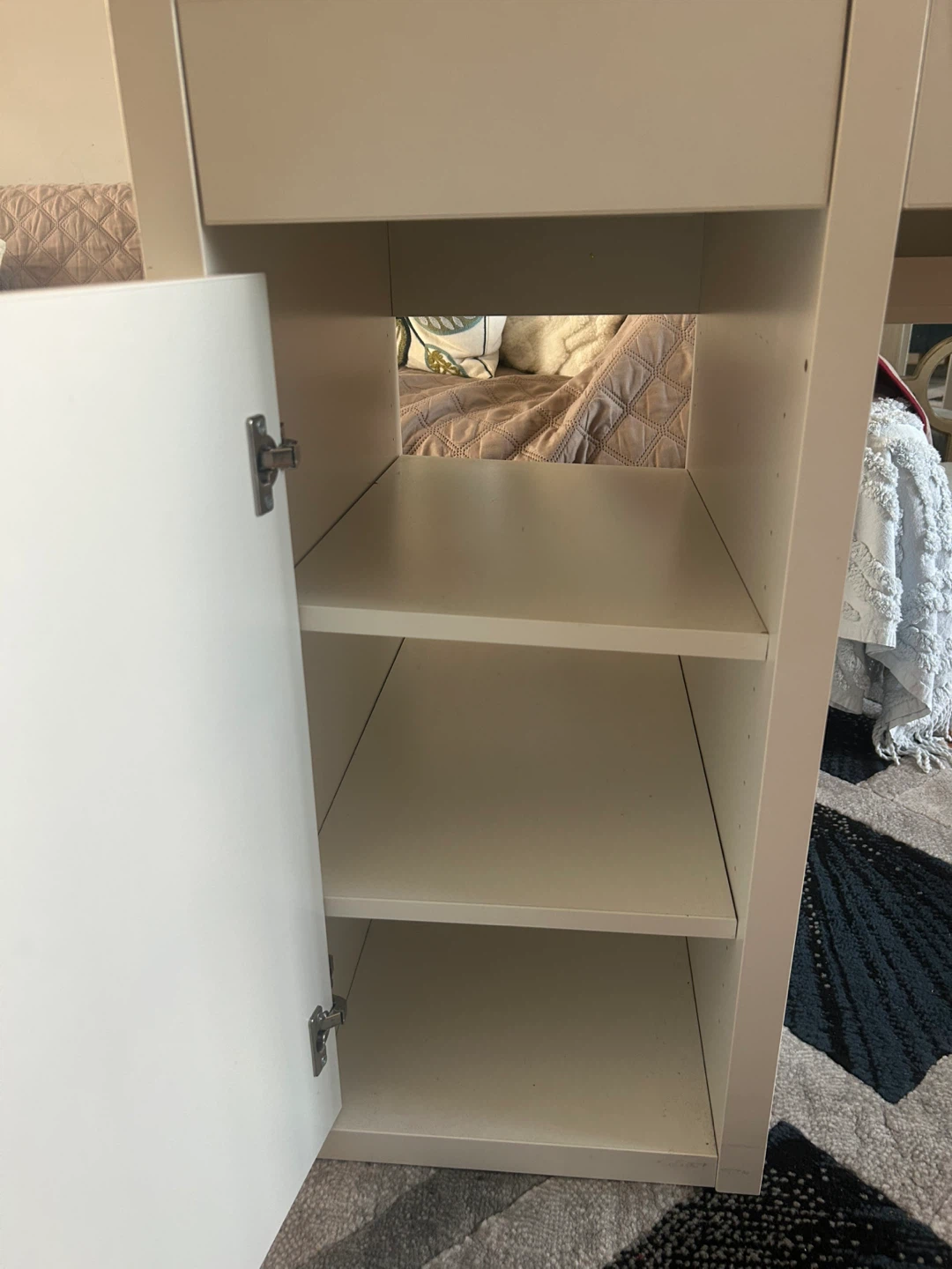 IKEA MICKE Desk - photo 3