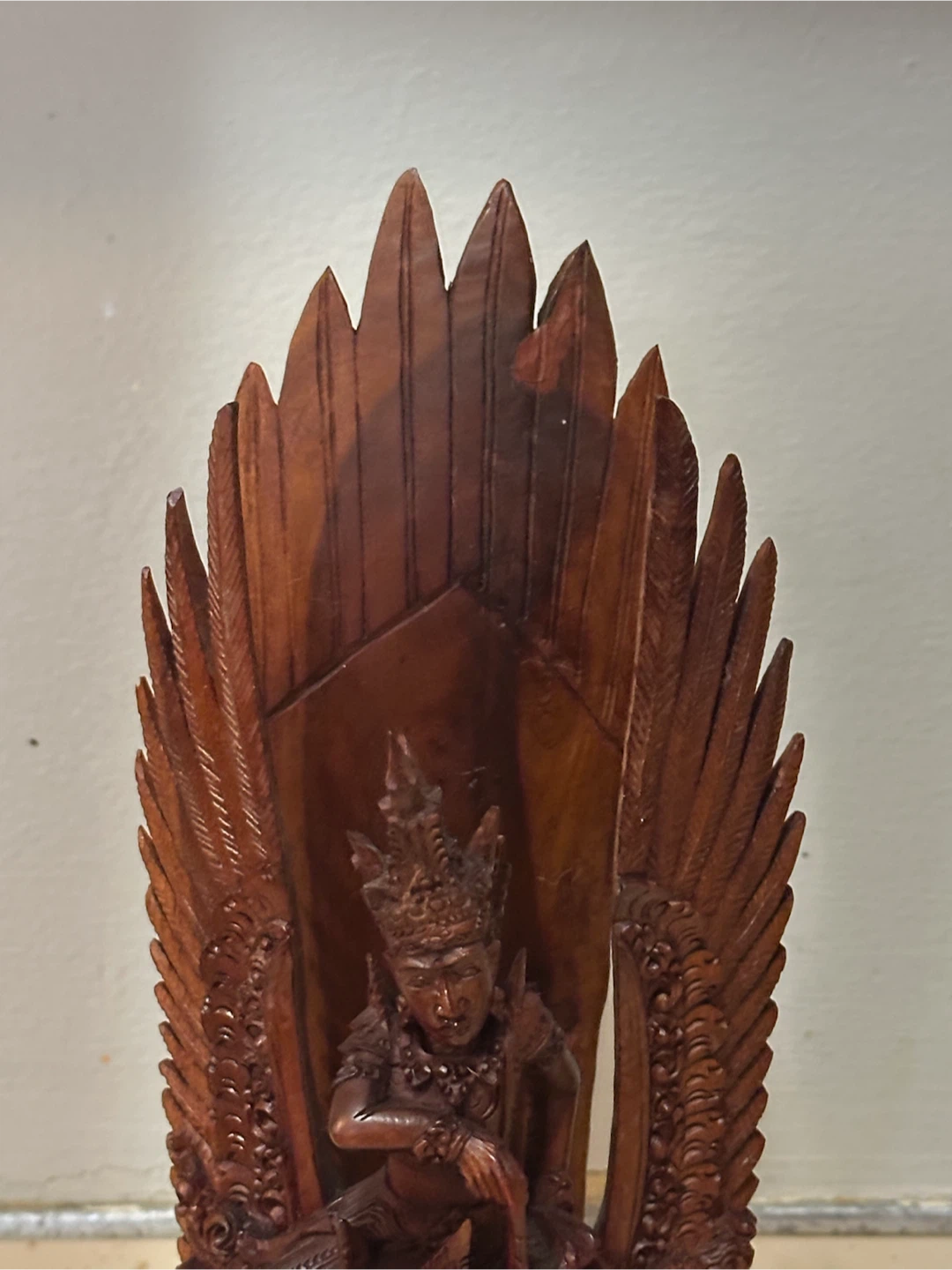 Vintage Balinese Wood Statue Vishnu Riding Garuda 11.75 - photo 2