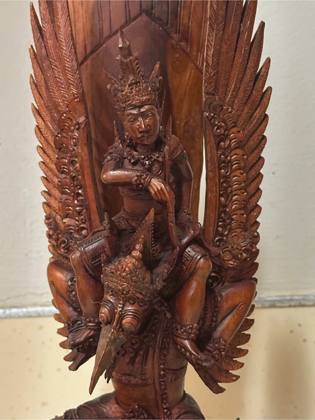 Vintage Balinese Wood Statue Vishnu Riding Garuda 11.75 - photo 3