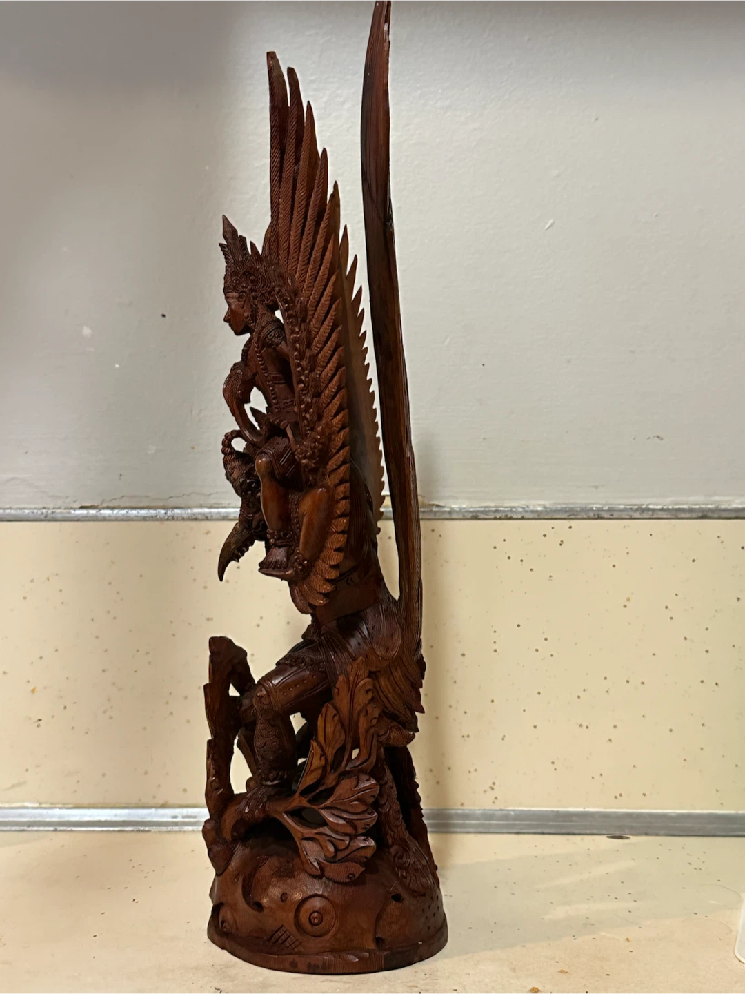 Vintage Balinese Wood Statue Vishnu Riding Garuda 11.75 - photo 5
