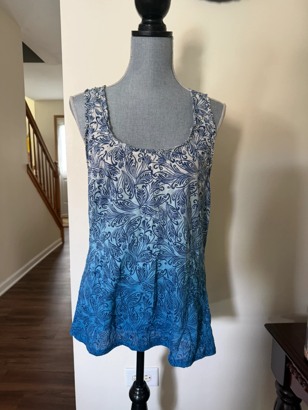 ELLE Blue Ombre Tank Top Size S