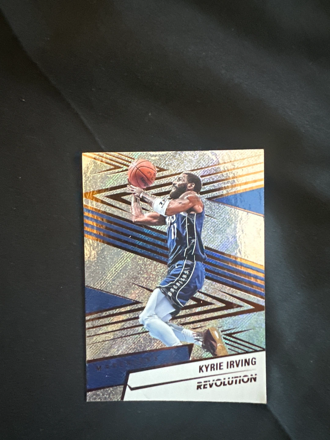 NBA Revolution Basketball Cards - Lot of 5 - photo 4