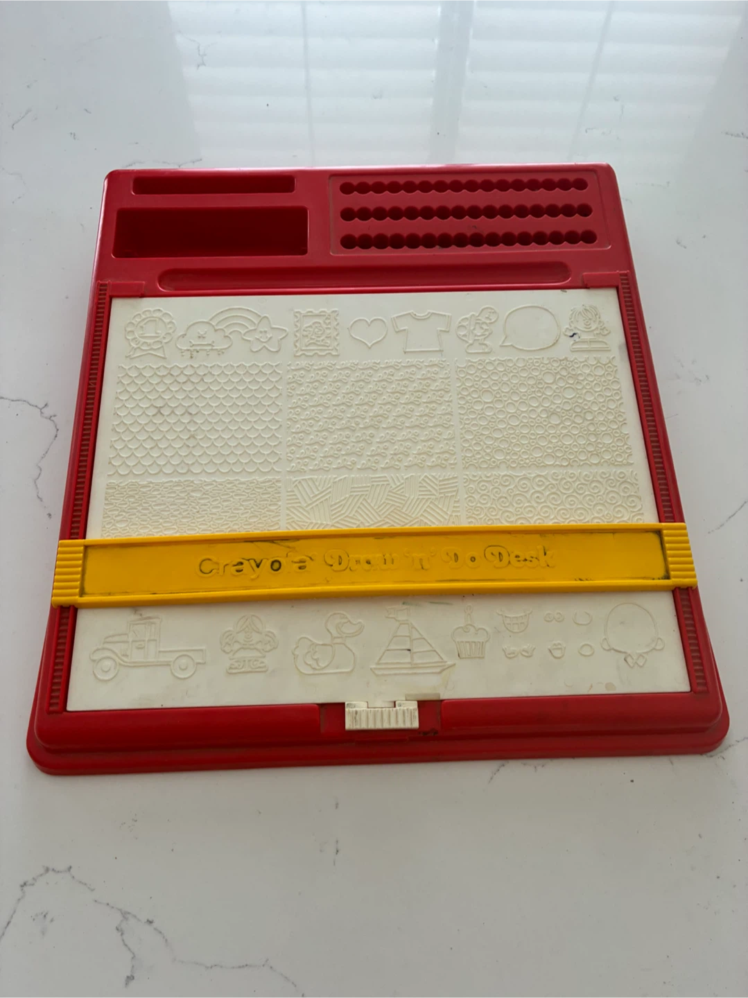 Vintage 1980s Crayola Draw ’N Do Desk – $25 obo - photo 2