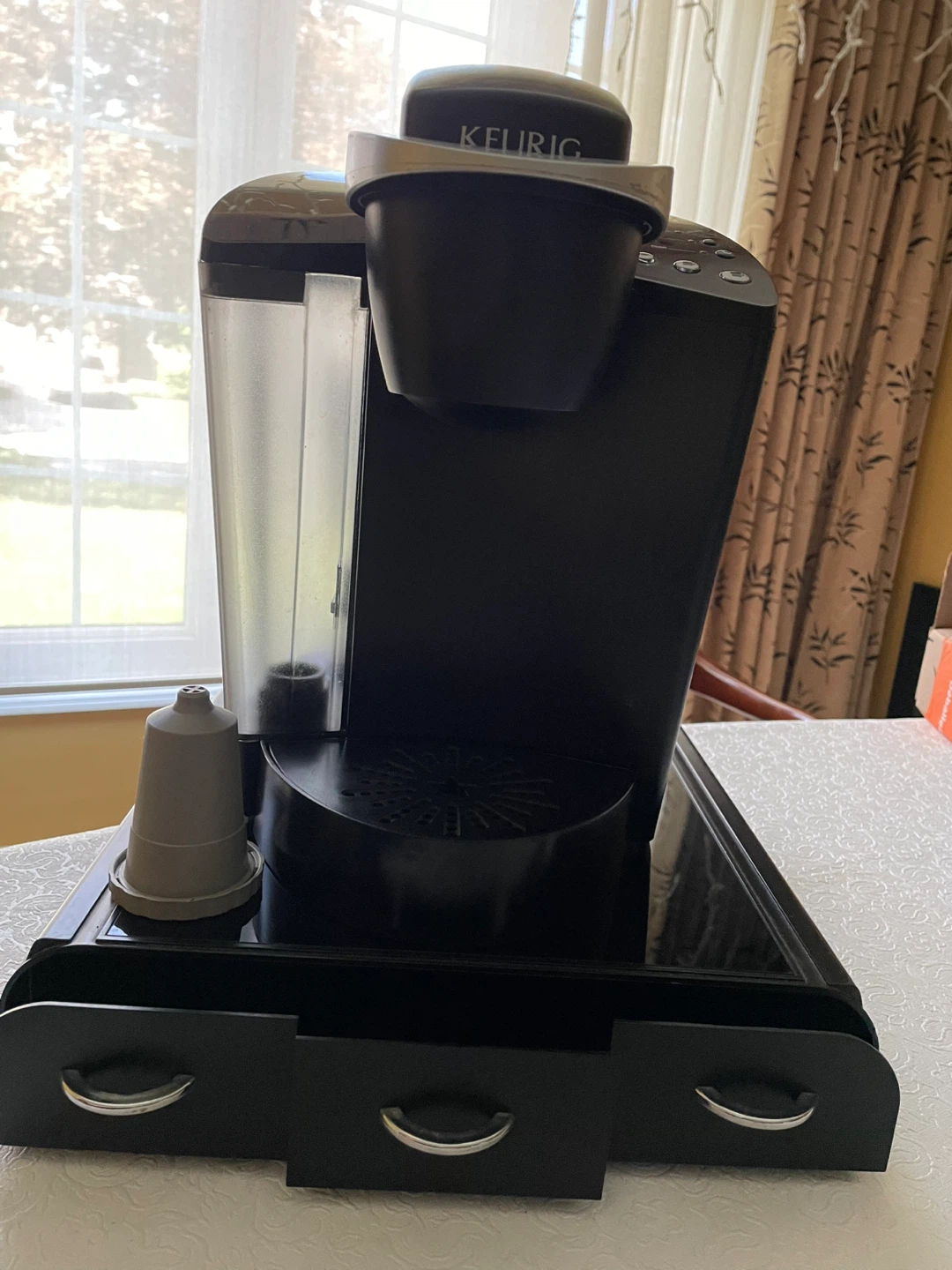 Keurig Coffee Maker with K-Cup Drawer