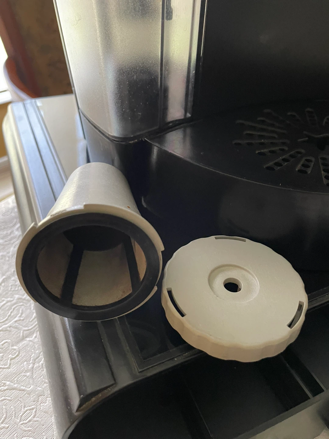 Keurig Coffee Maker with K-Cup Drawer - photo 3