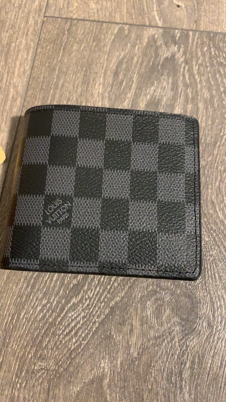 Louis Vuitton Bifold Wallet - photo 2