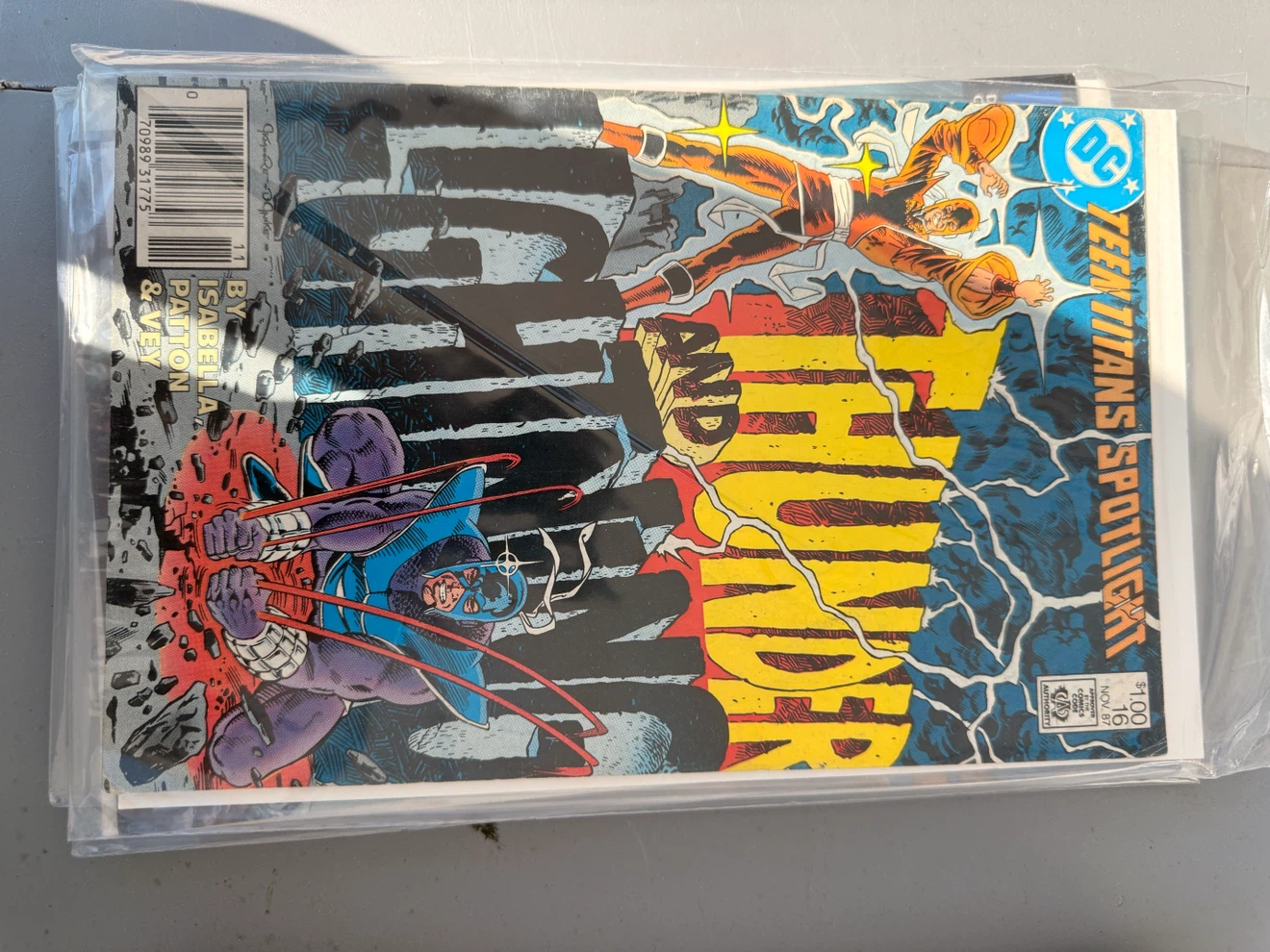 DC Comics Lot: Batman, Teen Titans, and More - photo 5