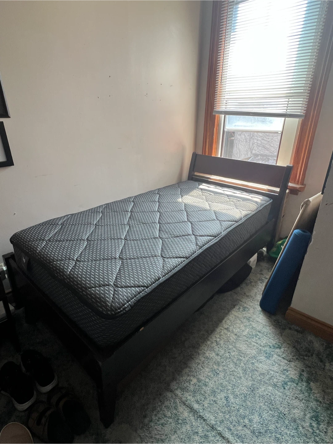 Free Bed & New Mattress (Smoke free & Pet free home)
