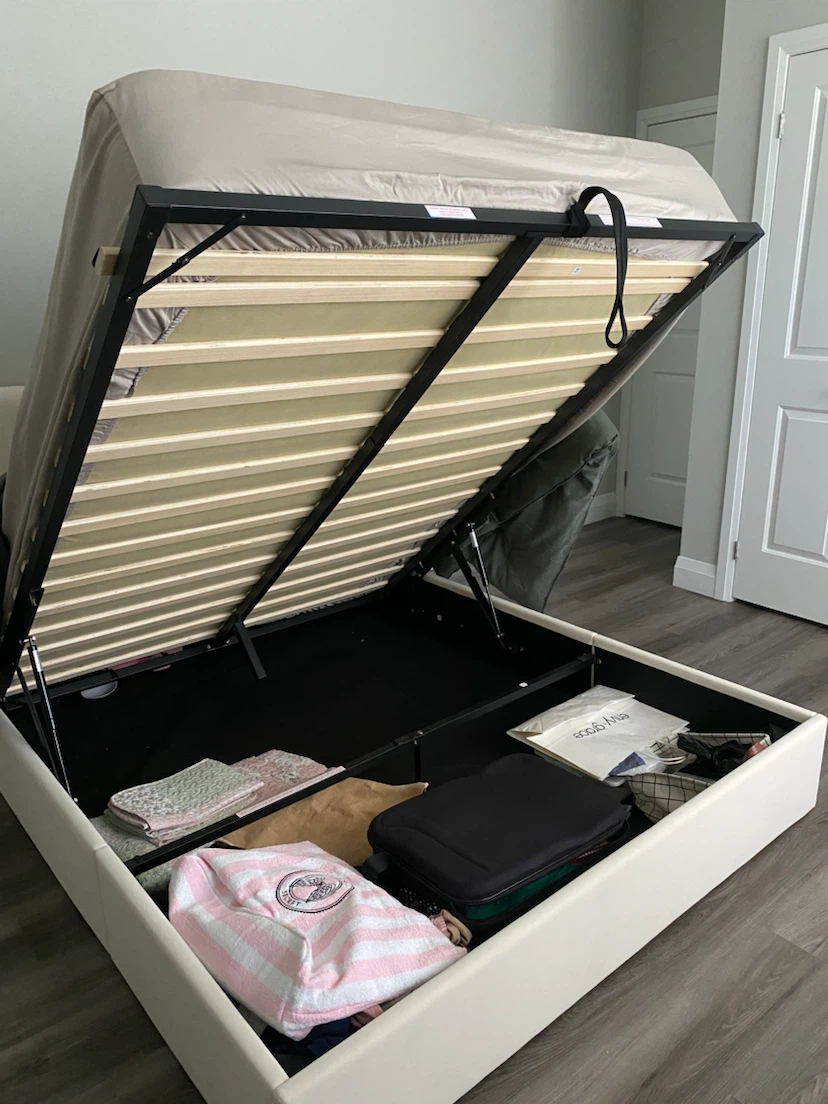 Wayfair bed with mattess $400 without mattress $300 - photo 3