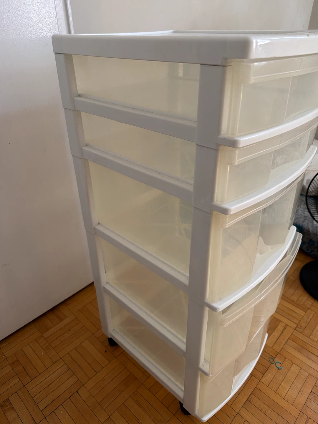 Plastic 5-drawer storage unit on wheels- Need to gone ASAP - photo 2