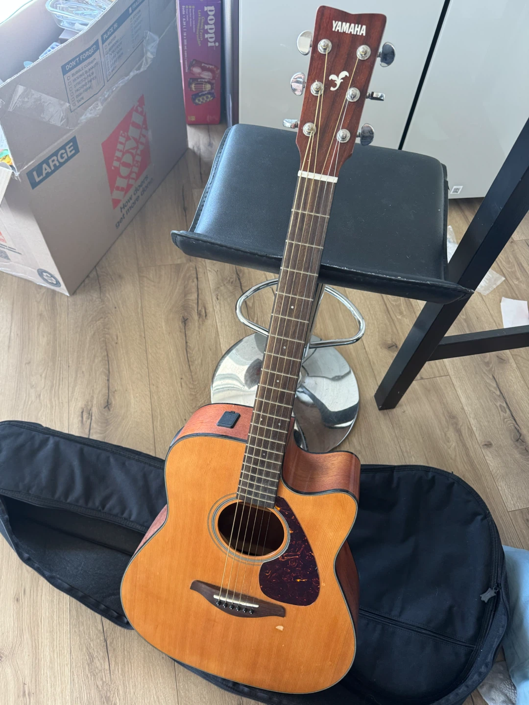 Yamaha FGX 700 SC Acoustic Electric Guitar