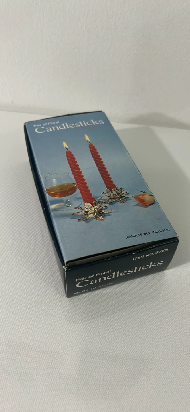 Pair of Floral Candlesticks - photo 3