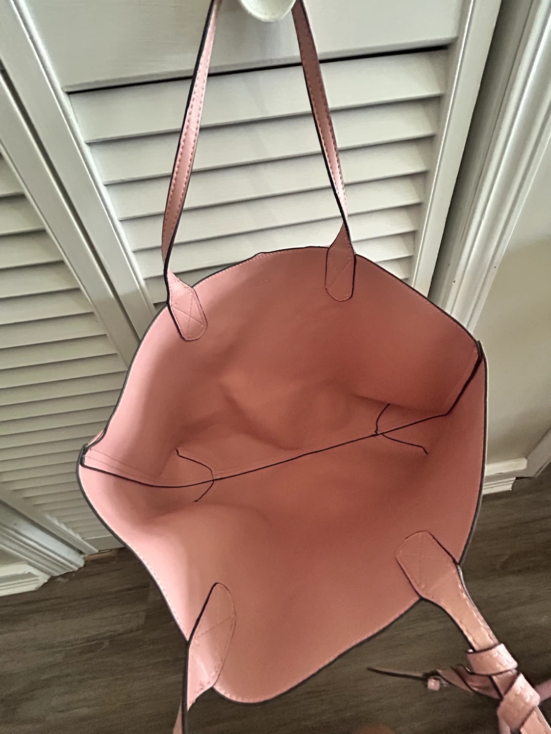 Gucci Reversible Tote Bag with Pink Interior - photo 2