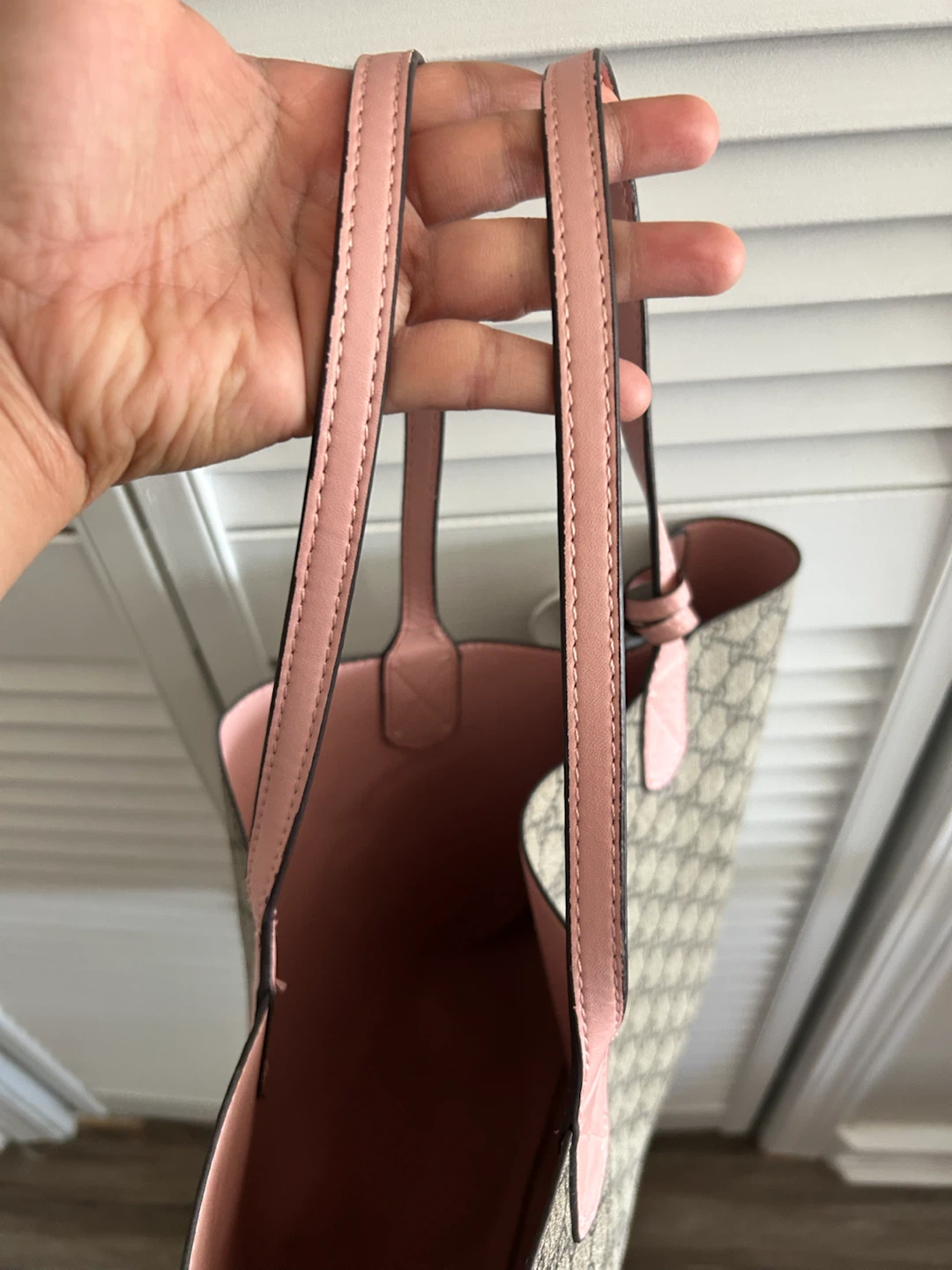Gucci Reversible Tote Bag with Pink Interior - photo 5