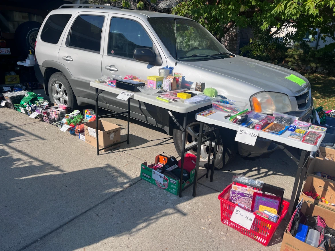 GARAGE SALE - photo 4