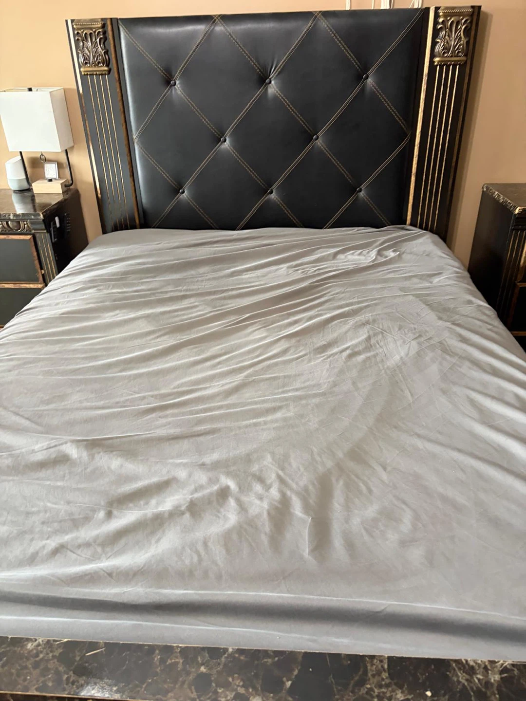 Bedroom set 5 pieces