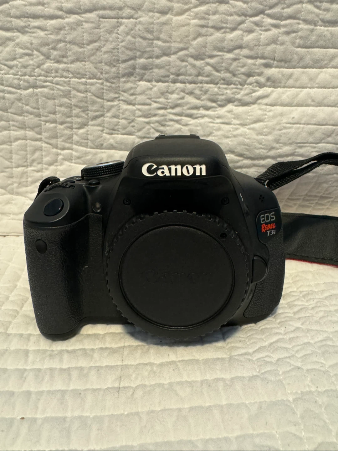 Canon EOS Rebel T3i Digital Camera with Bag and Lens