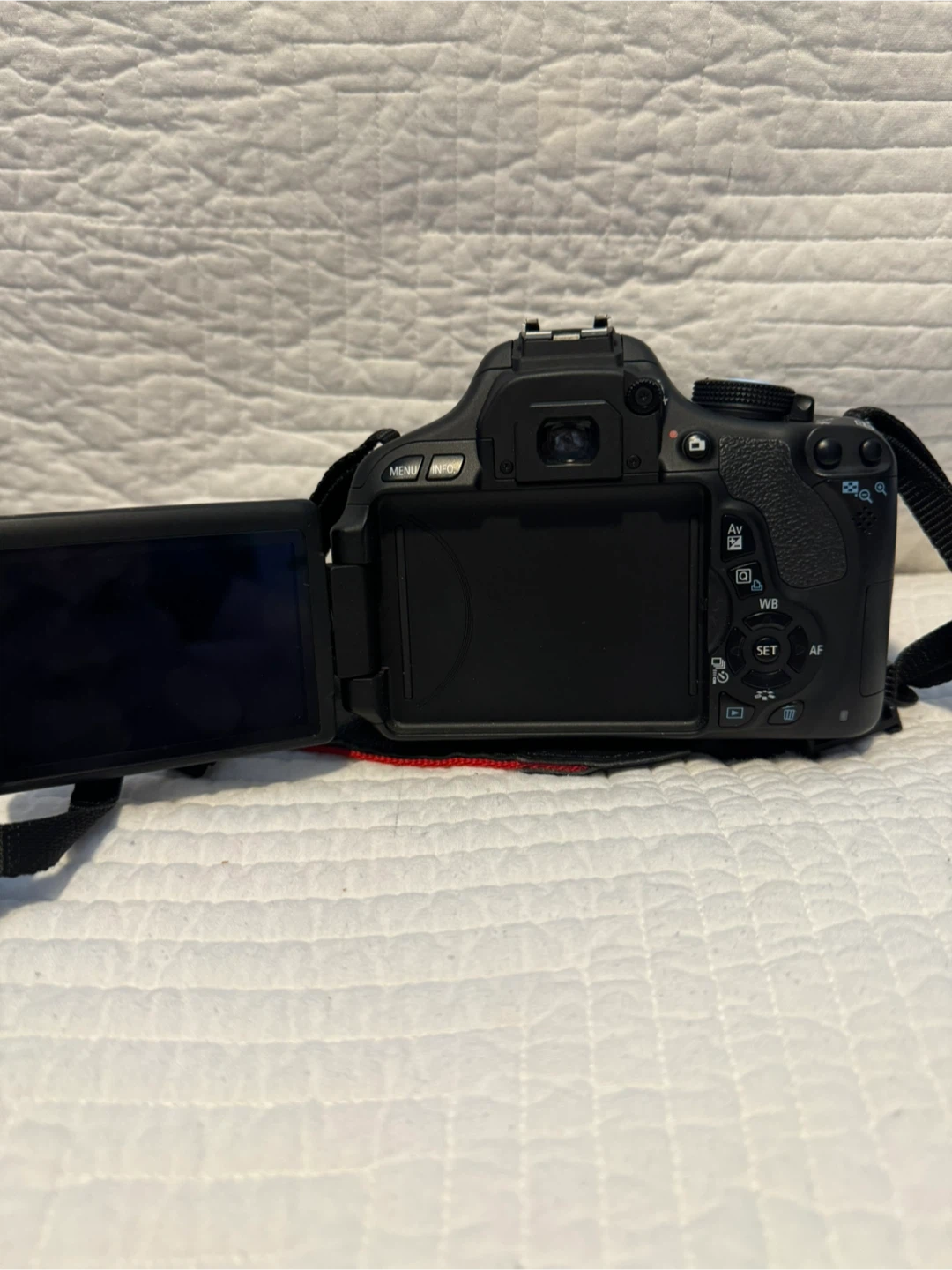 Canon EOS Rebel T3i Digital Camera with Bag and Lens - photo 3