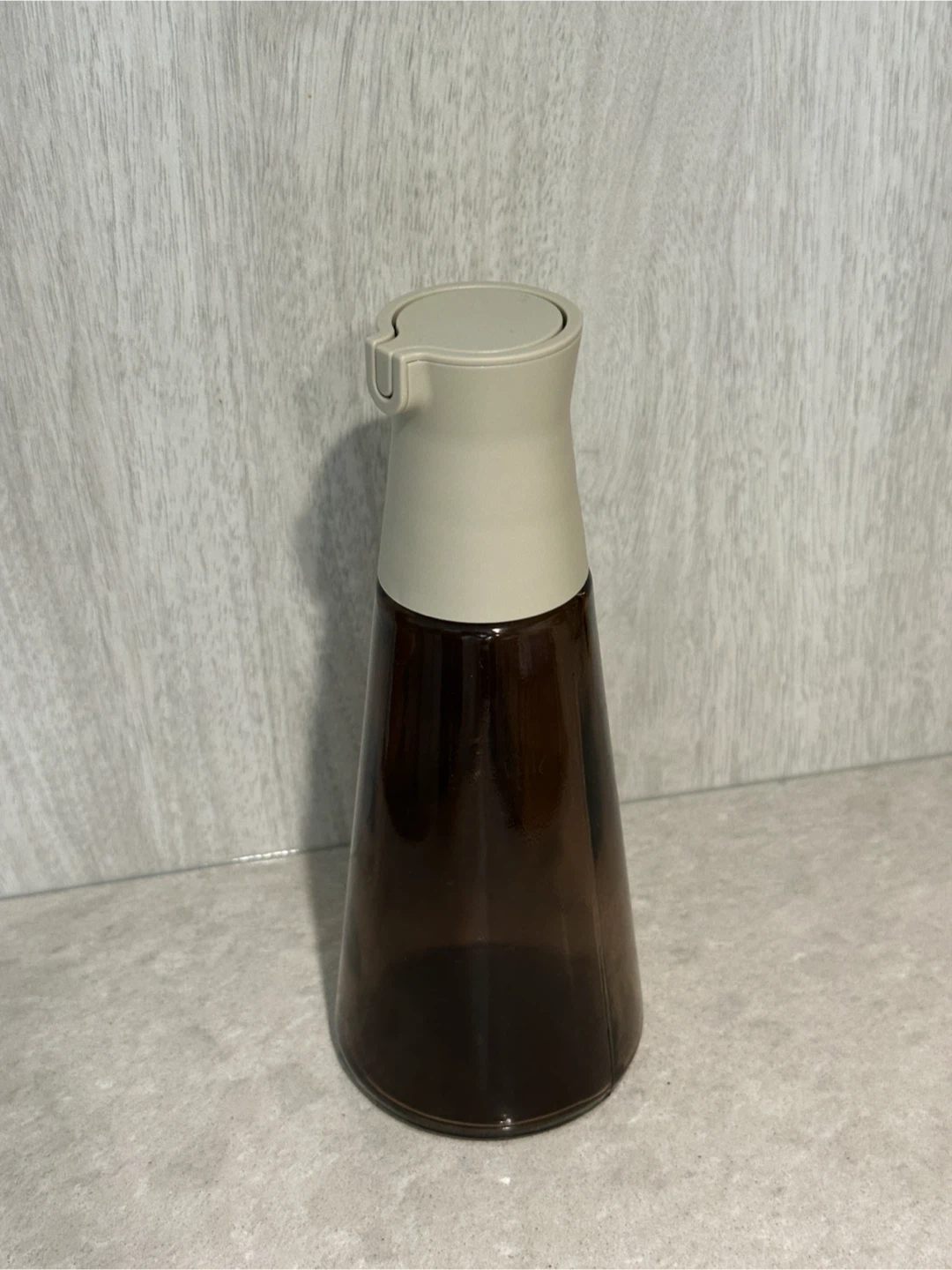 Oil/vinegar bottle