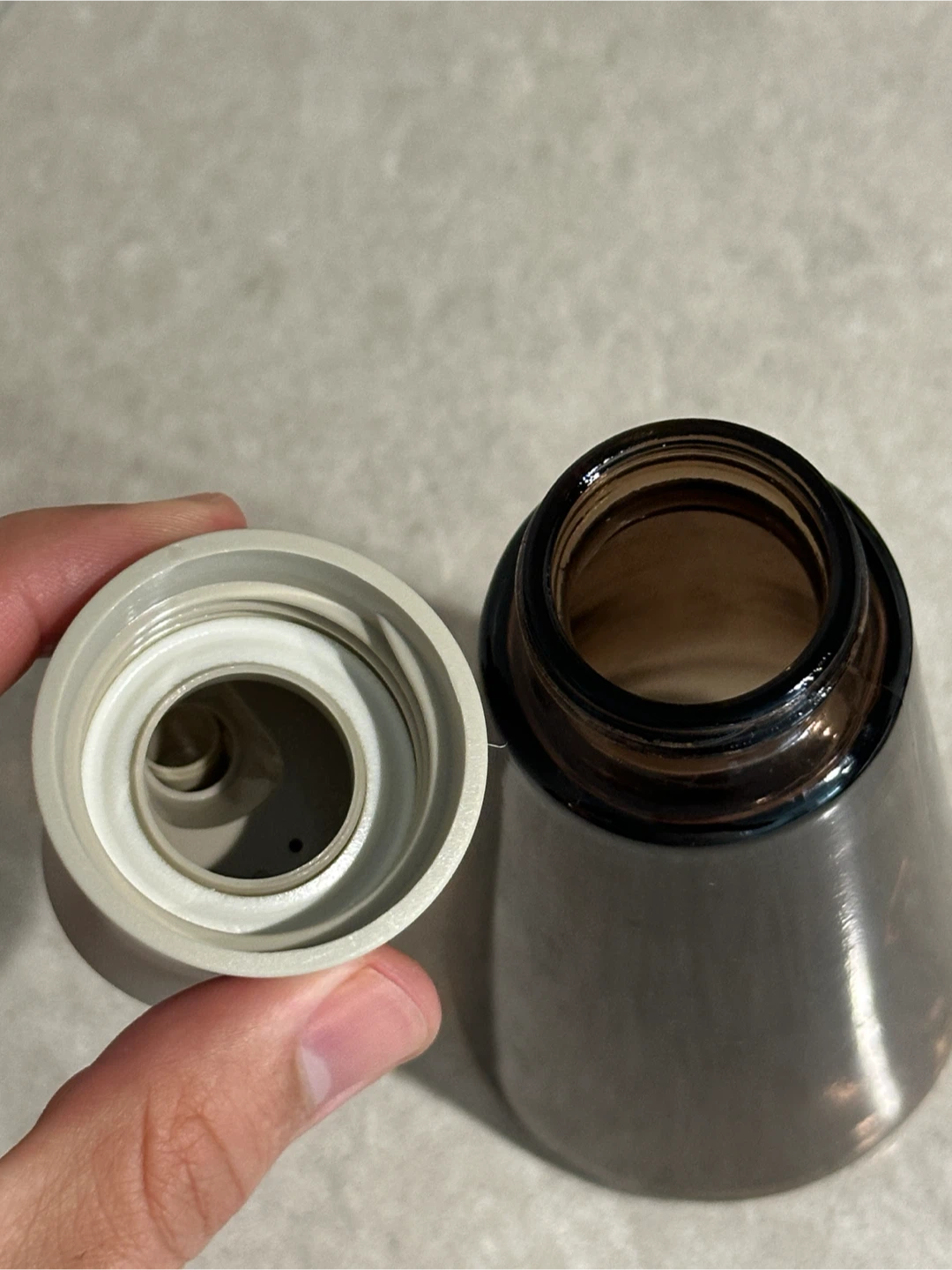 Oil/vinegar bottle - photo 3