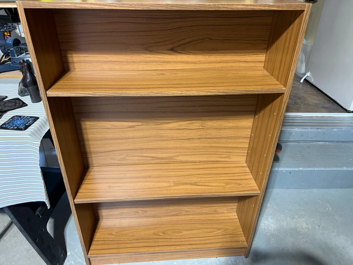 Wooden Bookshelf - photo 2