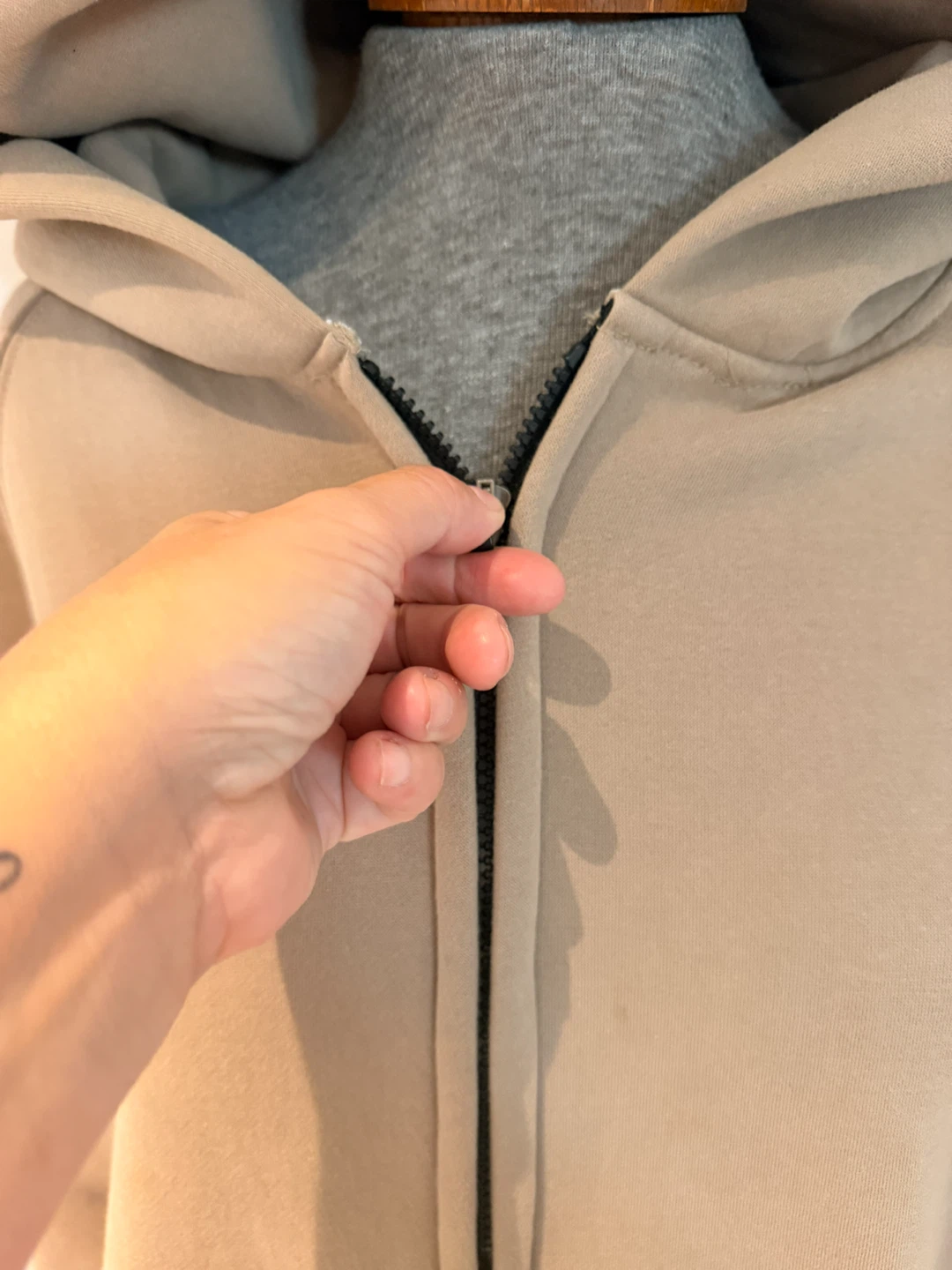 ESSENTIALS Fear of God Zip-Up Hoodie - photo 5