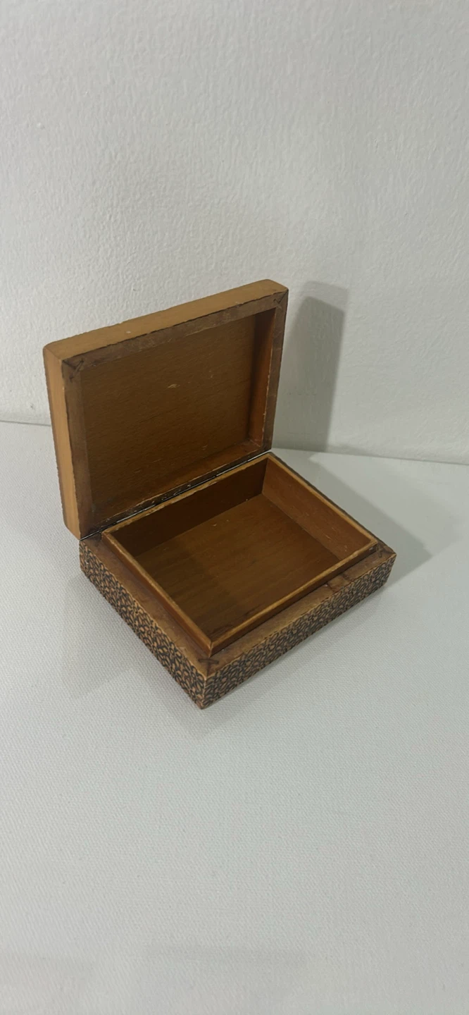 Decorative Wooden Trinket Box - photo 2