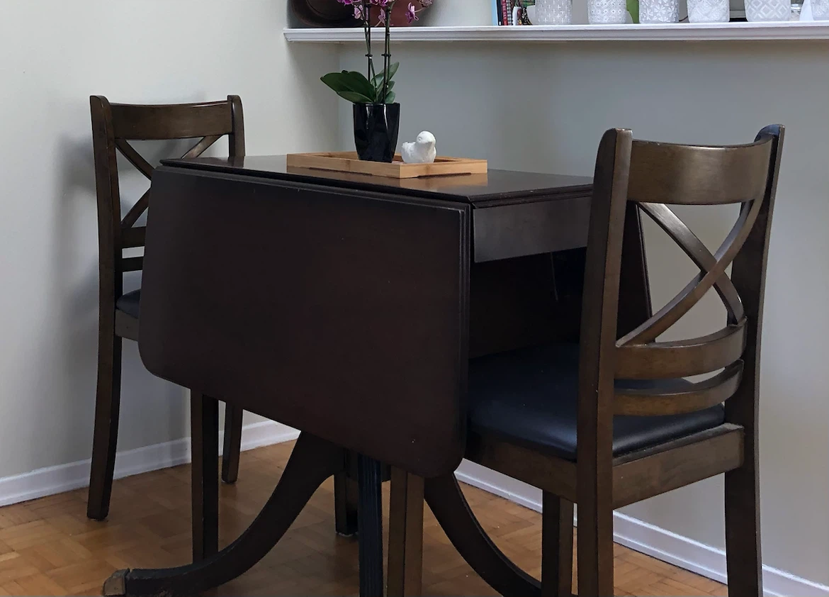 Drop-leaf Dining Table and Chairs