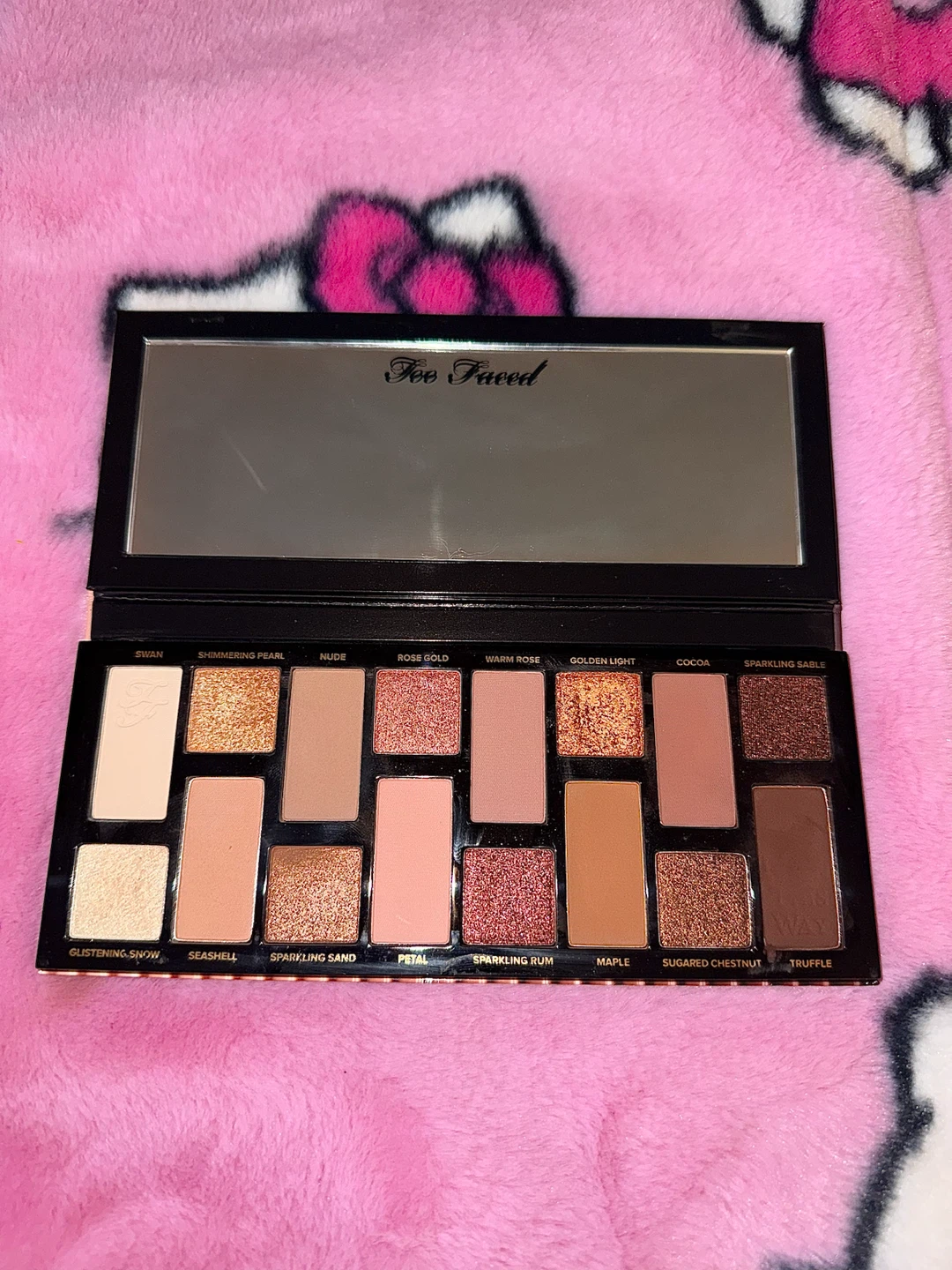 NEW TOO FACED BORN THIS WAY THE NATURAL NUDES EYESHADOW PALETTE