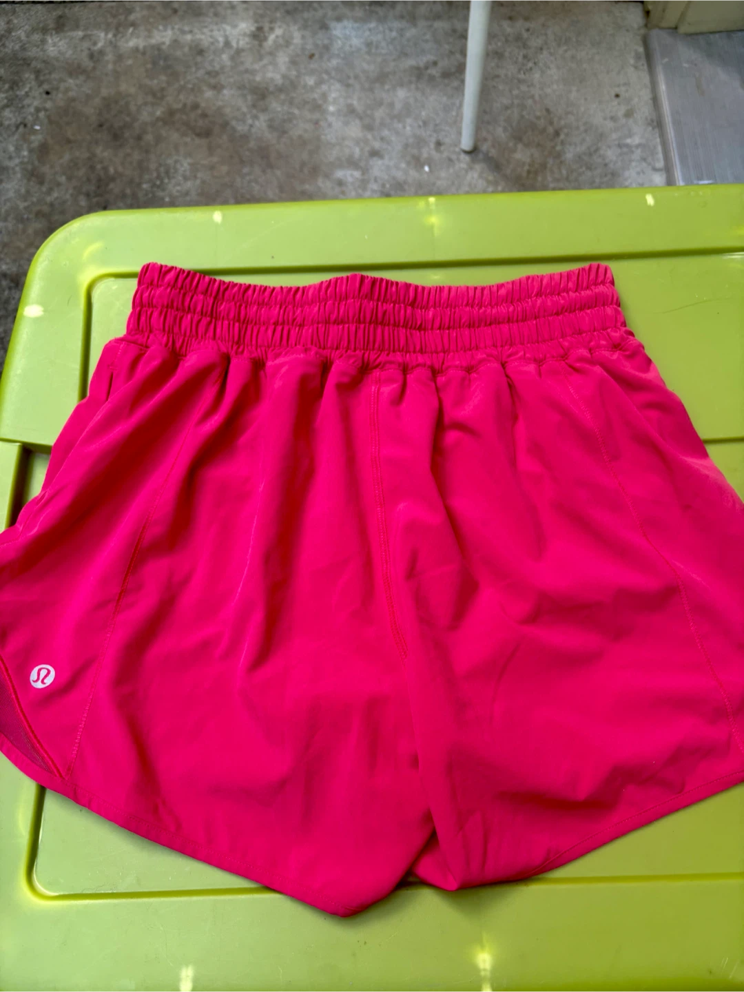 Lululemon Hotty Hot Shorts Size 4 Pink