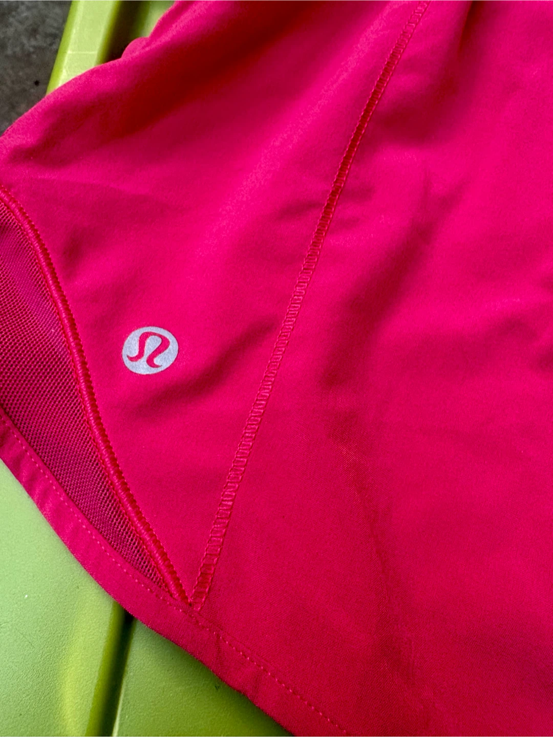Lululemon Hotty Hot Shorts Size 4 Pink - photo 2