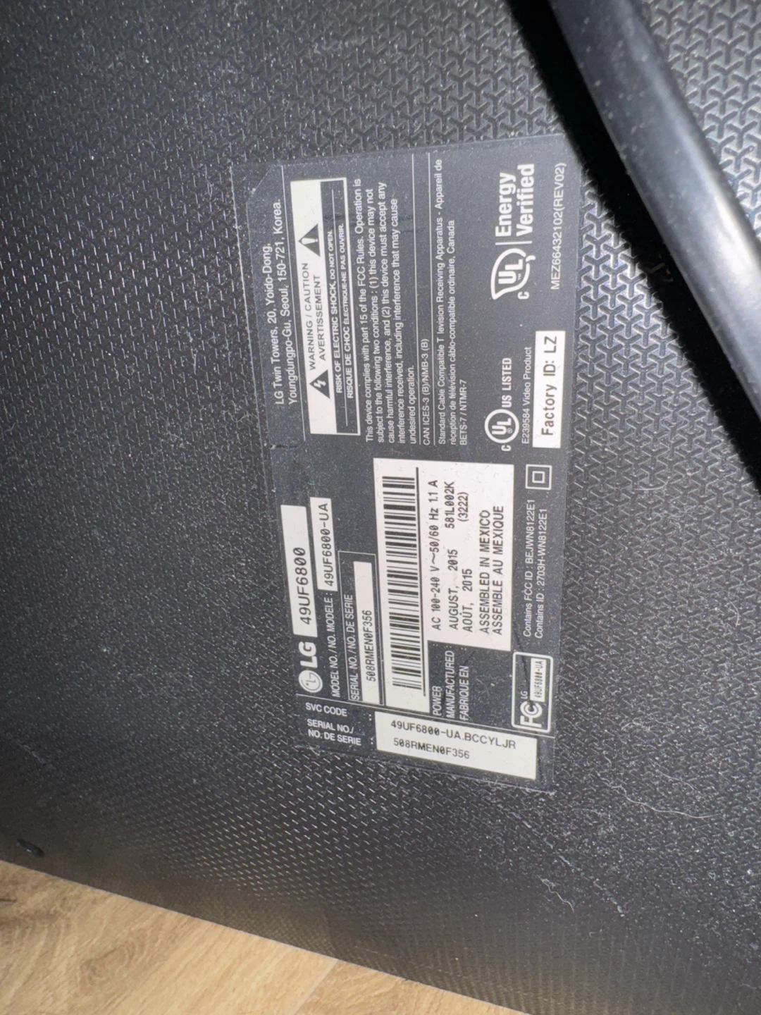 LG 49" 49UF6900 4K UHD TV - photo 2
