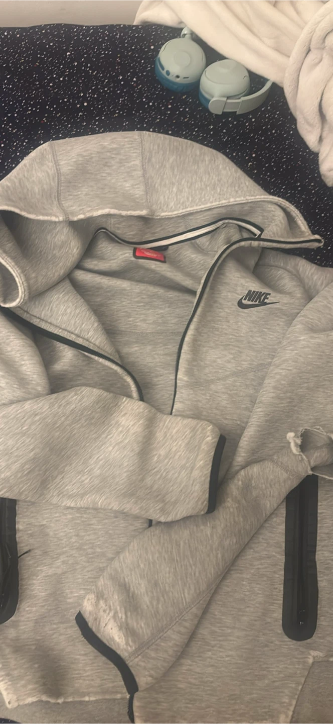 Nike tech reflective and Nike tech grey - photo 2