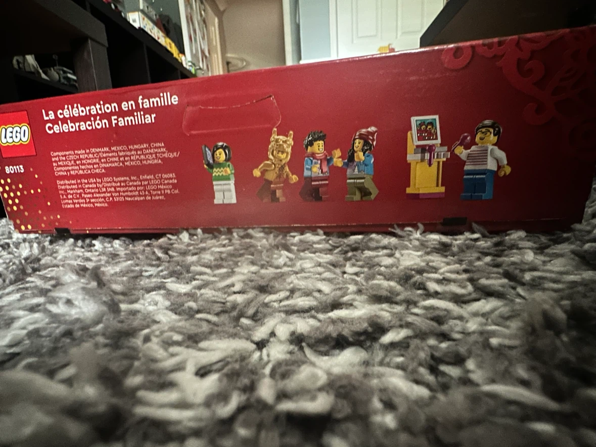 Brand new, sealed LEGO 80113 Family Reunion Celebration Set - photo 3