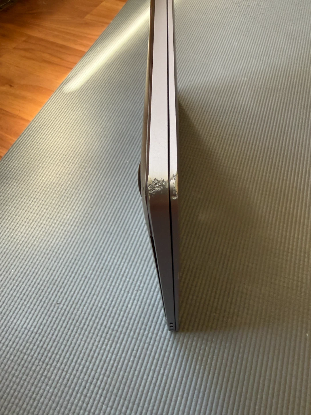 MacBook Pro 16-inch 2019- No charger - photo 3