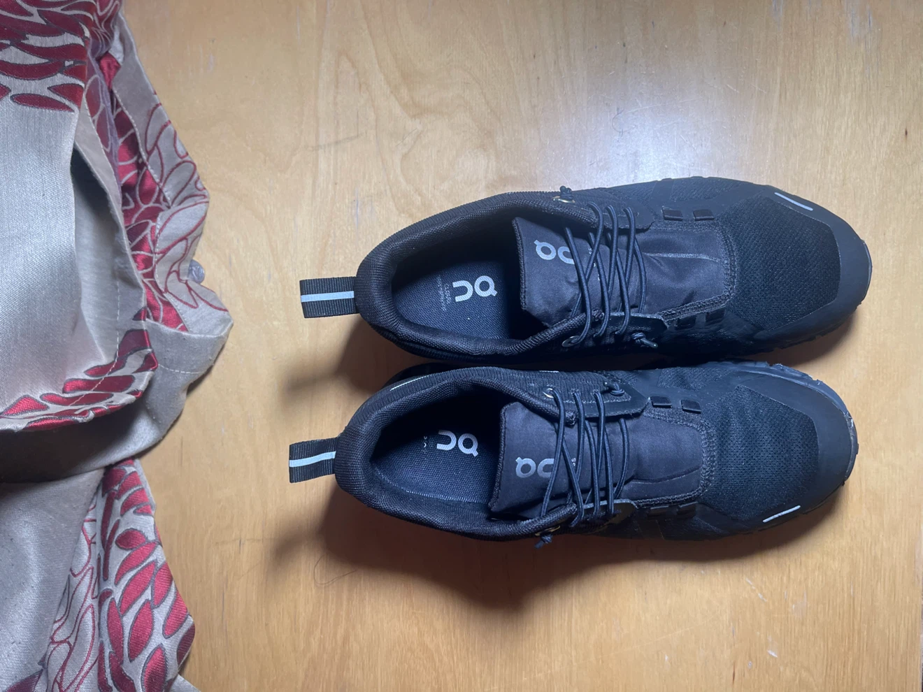 ON Running Cloud Waterproof Shoes - Black - photo 4