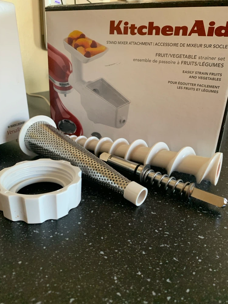 KitchenAid Fruit/Vegetable Strainer Set Attachment