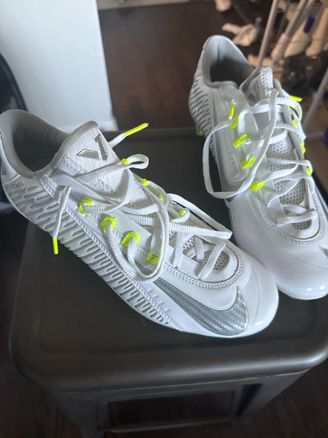 Nike Vapor Carbon 2.0 Football Cleats size 9