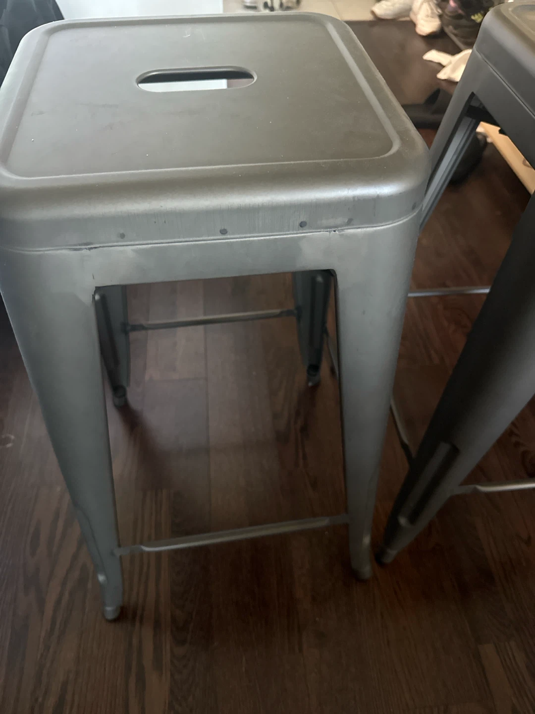 2 Metal Bar Stool
