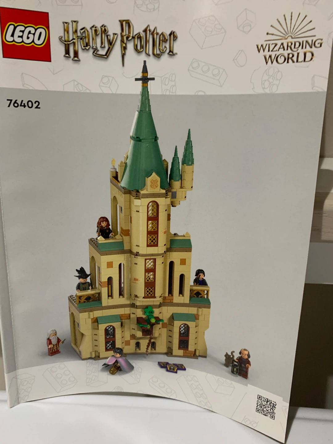 NO PEICES MISSING LEGO  Harry Potter Hogwarts