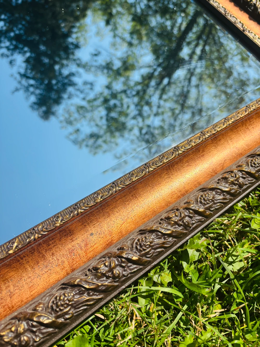 Ornate Framed Mirror (8lbs) - photo 2