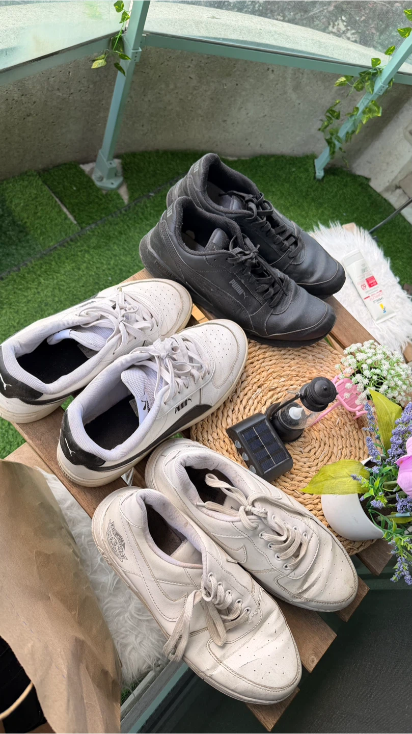 Bundle of 3 Pairs of Men's Sneakers