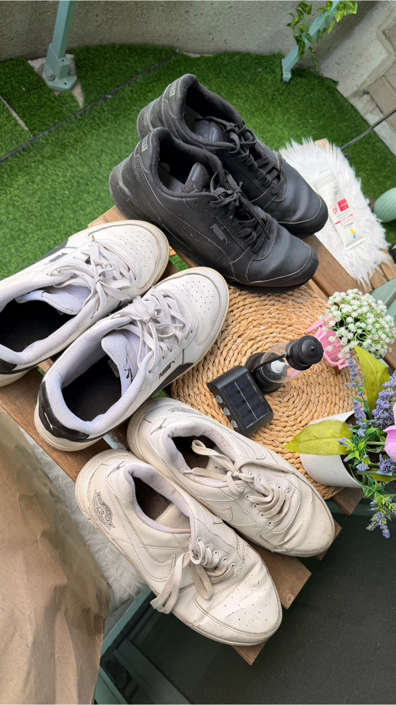 Bundle of 3 Pairs of Men's Sneakers - photo 3