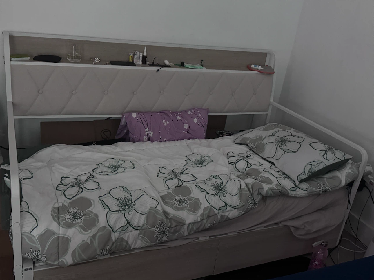 White Metal Daybed with Storage Drawers