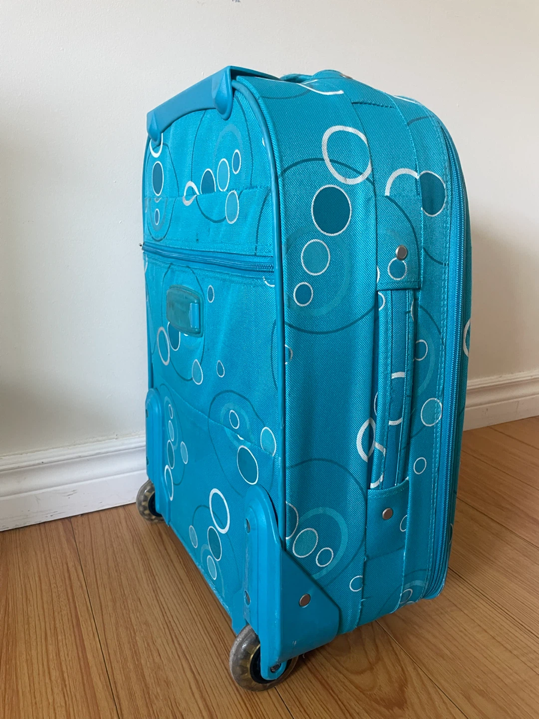 Kids Carry On Luggage with Wheels - photo 2