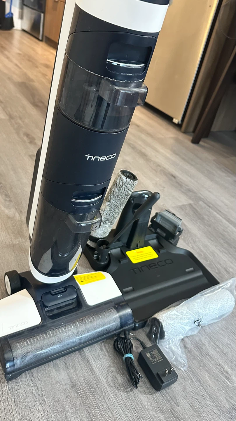 Tineco Floor ONE S3 Cordless Wet Dry Vacuum - photo 2