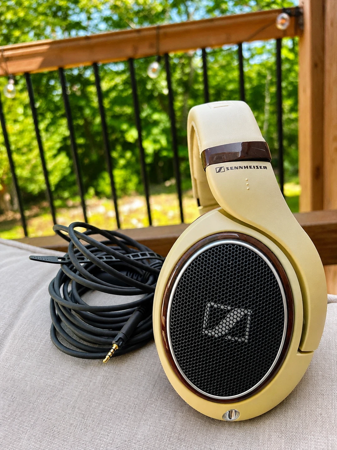 Sennheiser HD 598 Headphones - photo 2