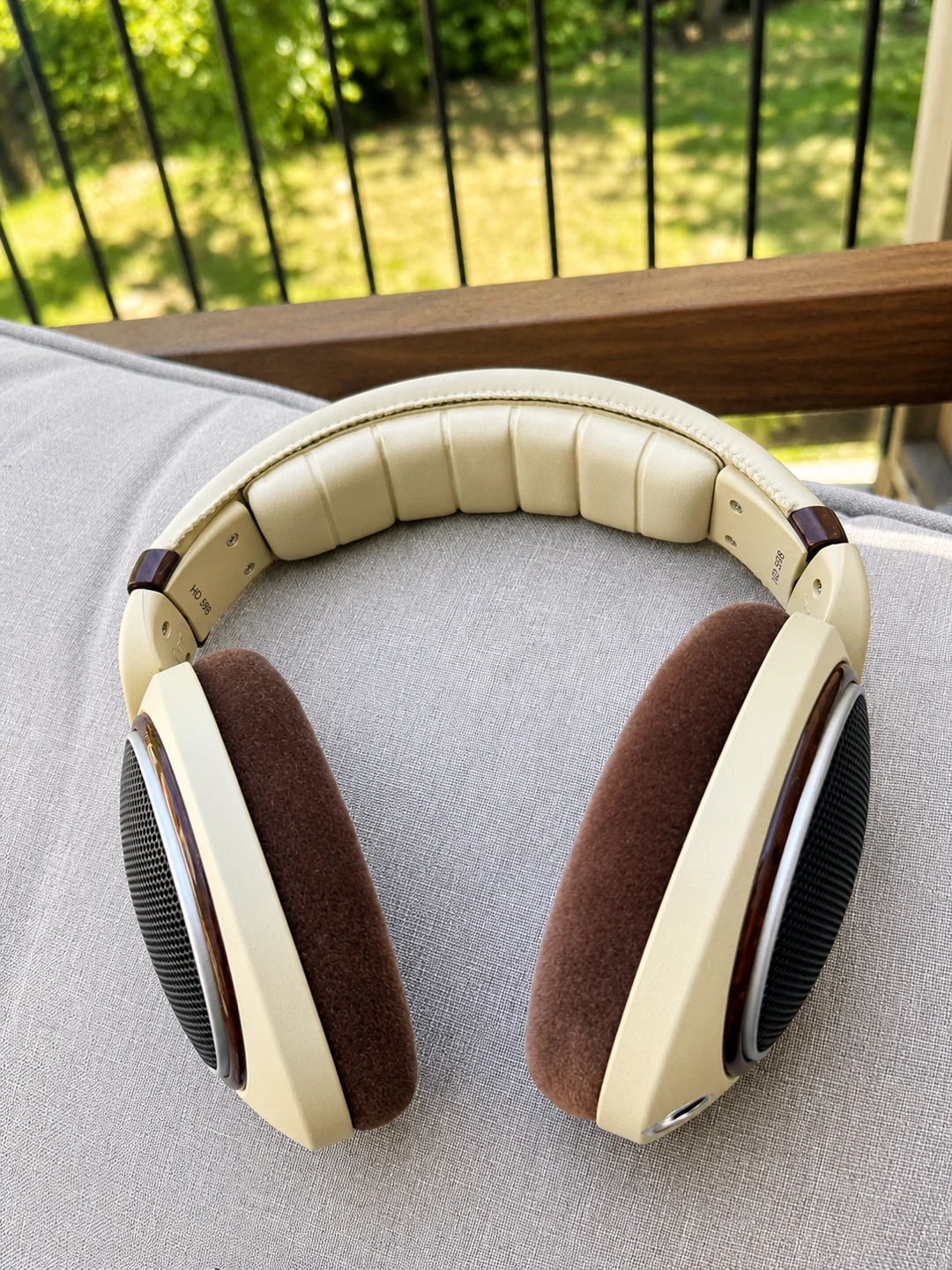 Sennheiser HD 598 Headphones - photo 3
