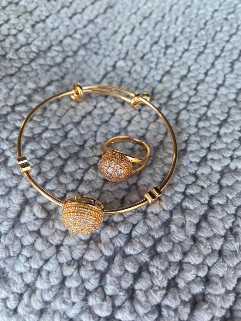 Gold-tone bangle and ring set with rhinestones( 15each) - photo 3