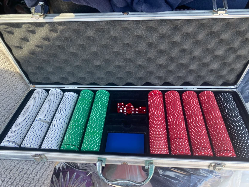 Poker Chip Set with Case(some missing)heavy